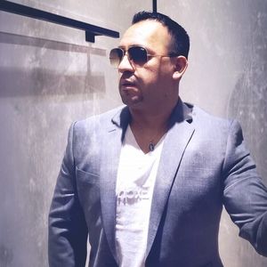 Meet your Posher, Eddieluis